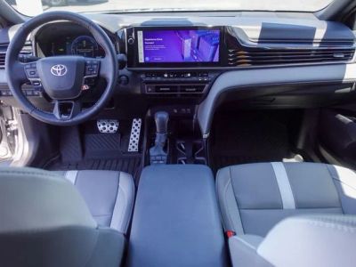 2025 Toyota Camry - Photo 4