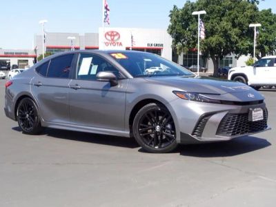 2025 Toyota Camry - Photo 6