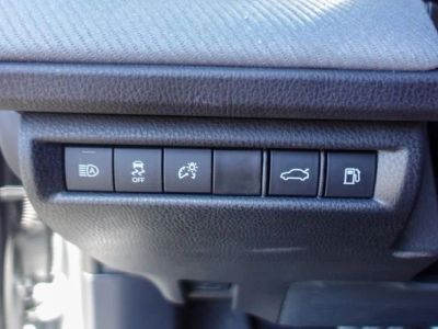 2025 Toyota Camry - Photo 16