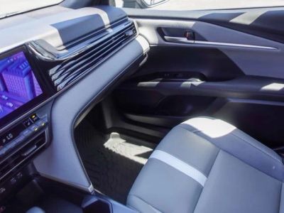2025 Toyota Camry - Photo 20