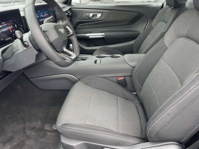 2026 Ford Mustang - Photo 21