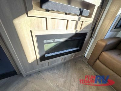 2026 Keystone RV Raptor — photo 33 view