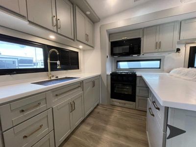 2026 Brinkley Model Z - Photo 4