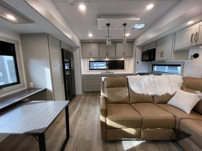 2026 Brinkley Model Z - Photo 18