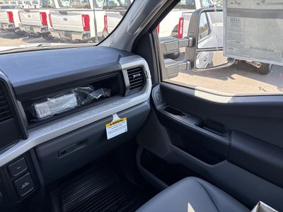 2026 Ford F-350SD — photo 17 view