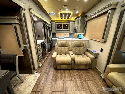 2021 Vanleigh Beacon — interior view