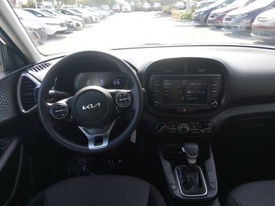2024 Kia Soul - Photo 12