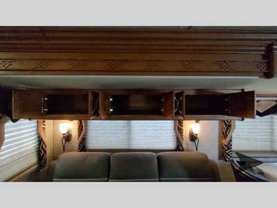 2009 Coachmen RV PATHFINDER — photo 110 view