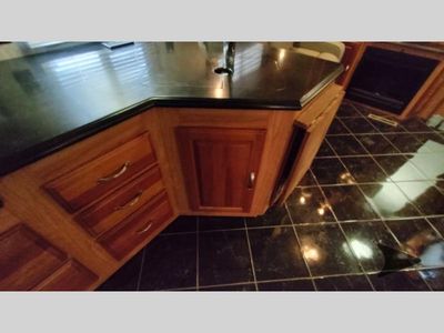 2009 Coachmen RV PATHFINDER — photo 53 view