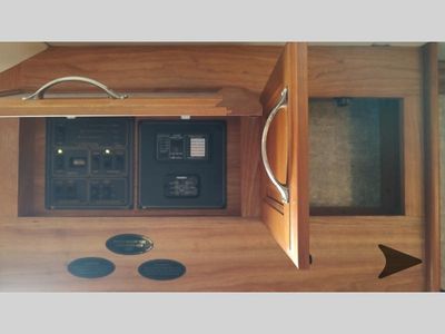 2009 Coachmen RV PATHFINDER — photo 46 view