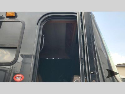 2009 Coachmen RV PATHFINDER — photo 12 view
