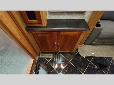 2009 Coachmen RV PATHFINDER — photo 105 view