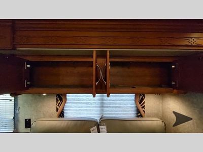 2009 Coachmen RV PATHFINDER — photo 65 view
