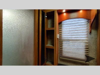 2009 Coachmen RV PATHFINDER — photo 108 view
