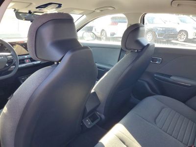 2025 Kia K4 — photo 23 view