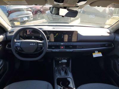 2025 Kia K4 — photo 21 view