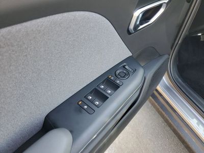 2025 Kia K4 — photo 7 view