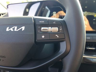 2025 Kia K4 — photo 13 view