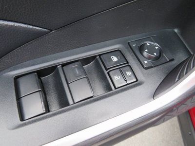 2024 Toyota RAV4 - Photo 33