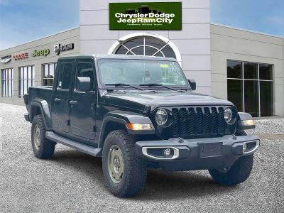 2022 Jeep Gladiator — interior view
