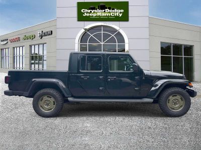2022 Jeep Gladiator — detail view
