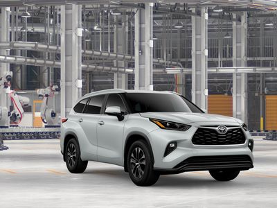 2026 Toyota Highlander - Photo 17