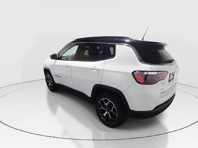 2025 Jeep Compass — detail view