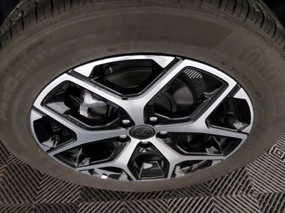 2025 Jeep Compass — photo 10 view