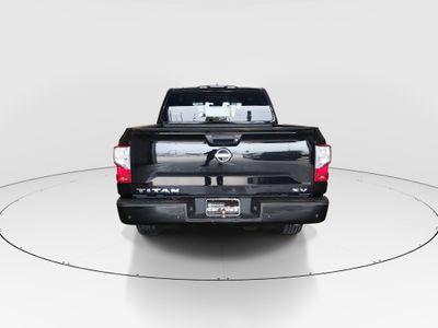 2023 Nissan Titan - Photo 6