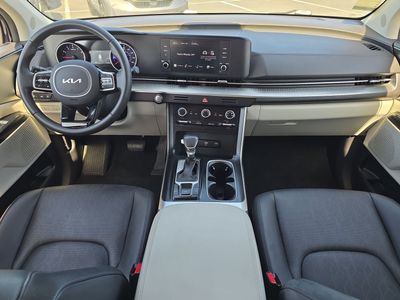 2024 Kia Carnival — photo 9 view