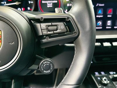 2024 Porsche 911 — photo 35 view