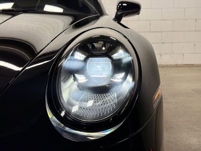 2024 Porsche 911 — photo 10 view