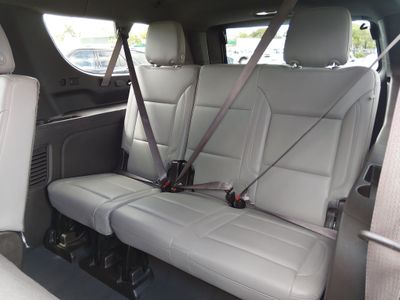 2024 Chevrolet Suburban — photo 17 view