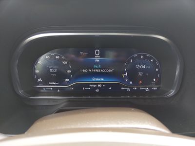 2024 Chevrolet Suburban — photo 14 view