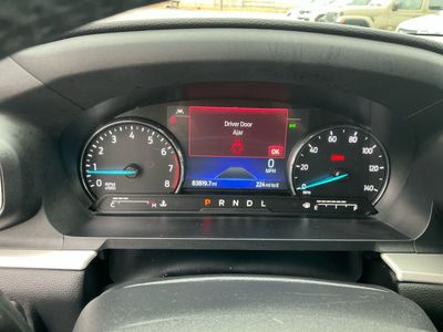2022 Ford Explorer — photo 10 view
