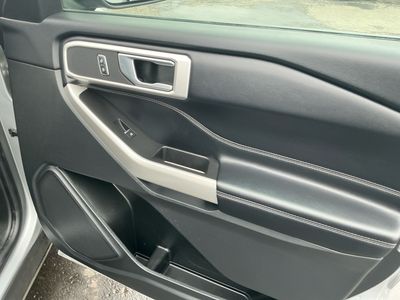 2022 Ford Explorer — photo 21 view