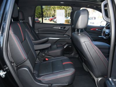 2025 Chevrolet Traverse - Photo 22
