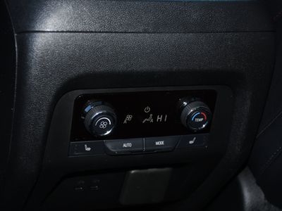 2025 Chevrolet Traverse - Photo 18