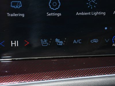 2025 Chevrolet Traverse - Photo 16
