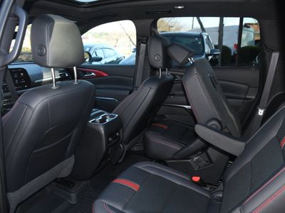 2025 Chevrolet Traverse - Photo 17