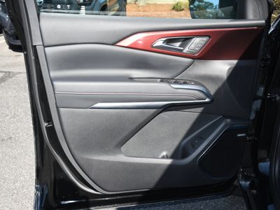 2025 Chevrolet Traverse - Photo 10