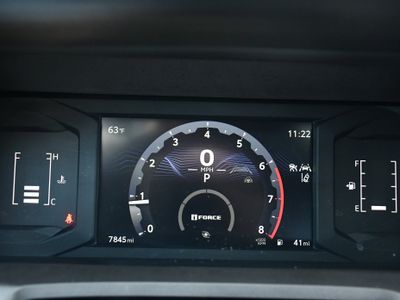 2025 Toyota Tacoma - Photo 11