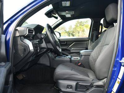 2025 Toyota Tacoma - Photo 7