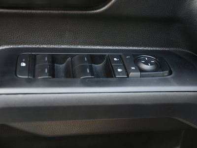 2025 Toyota Tacoma - Photo 13