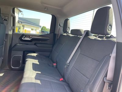 2024 Chevrolet Silverado 1500 — photo 11 view