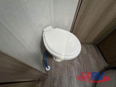 2024 Keystone RV Outback Ultra Lite — photo 42 view