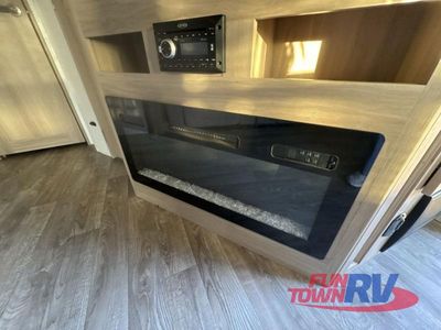 2024 Keystone RV Outback Ultra Lite — photo 37 view