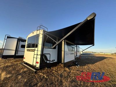 2024 Keystone RV Outback Ultra Lite — photo 12 view