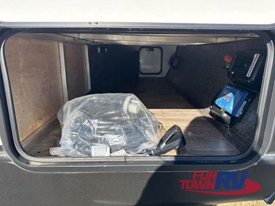 2024 Keystone RV Outback Ultra Lite — photo 19 view