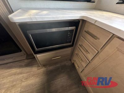 2024 Keystone RV Outback Ultra Lite — photo 27 view